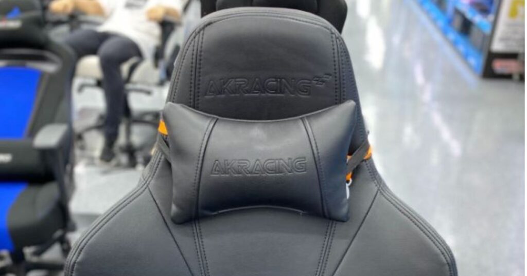 AKRacing Premiumのヘッドレスト（レイヴン）