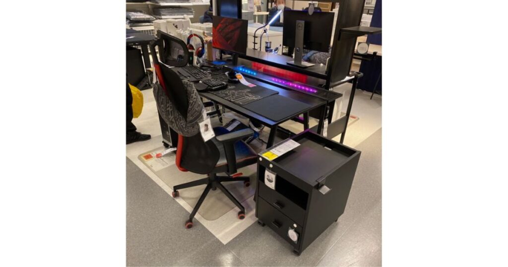 IKEAに展示されたゲーミングチェア