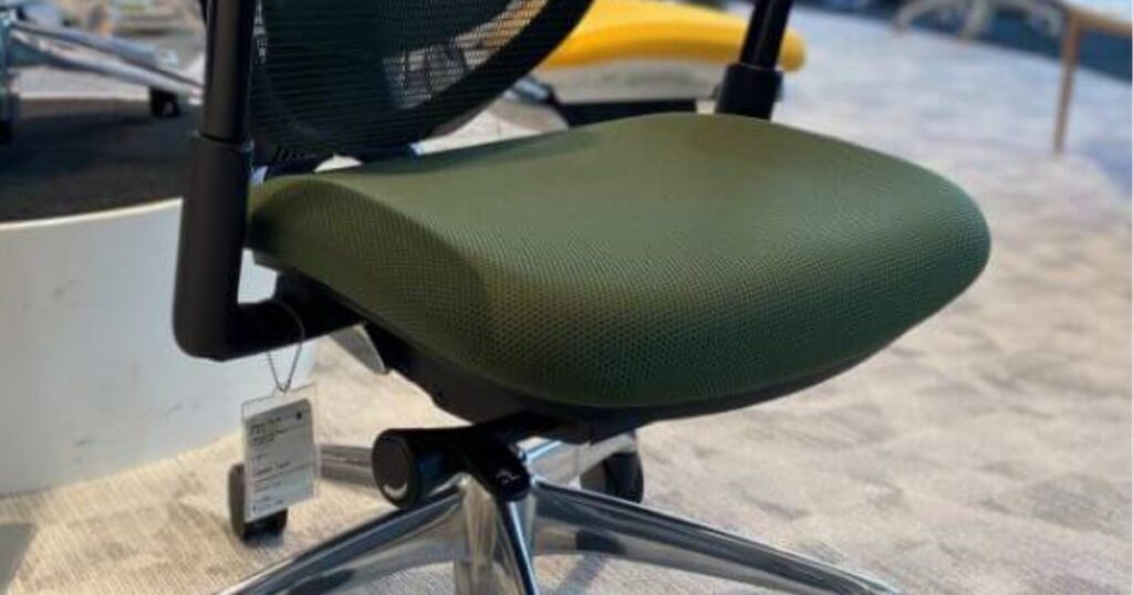 サブリナスタンダードの座面