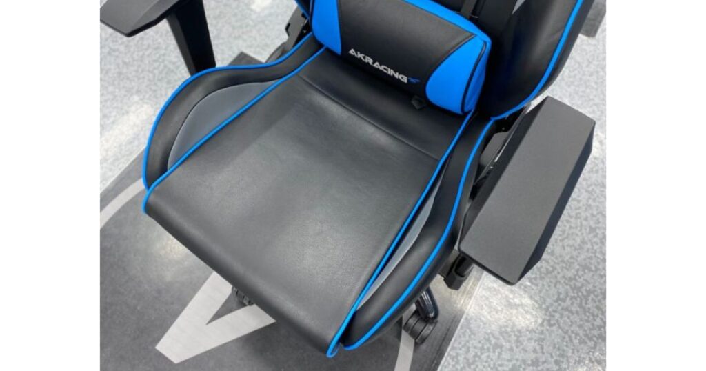 AKRacing Overtureの座面